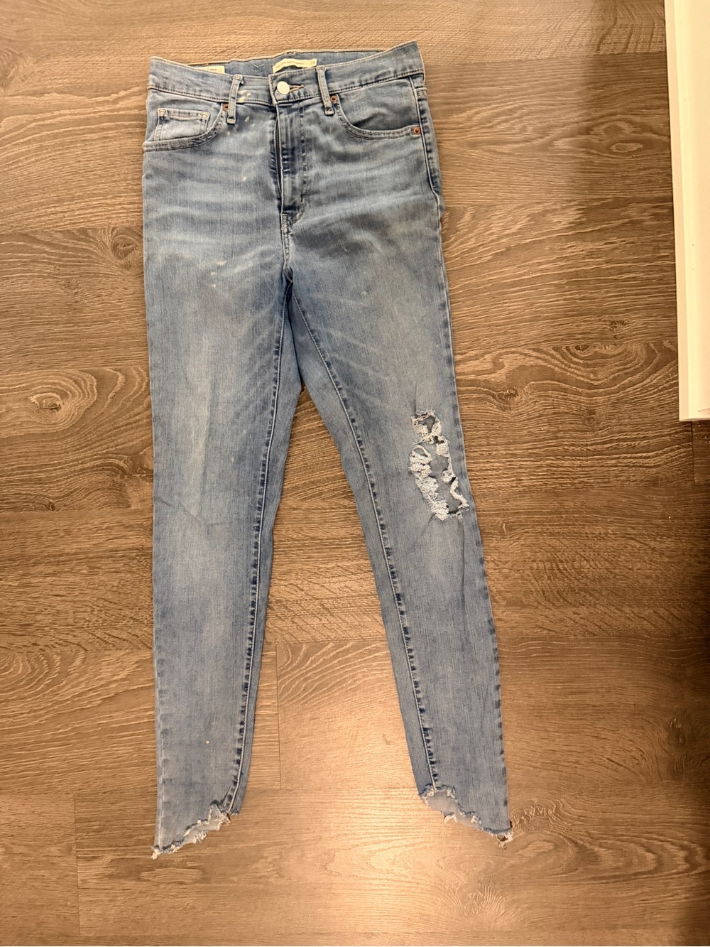 Levi’s 720 Mile High Super Skinny Jeans – Size 29